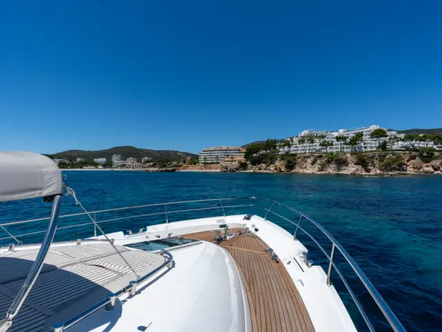 PAPAMARES | Fairline Squadron 78 — 41 / 61