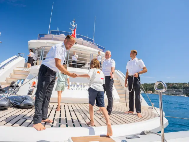 THUMPER | Sunseeker 40M — 63 / 67