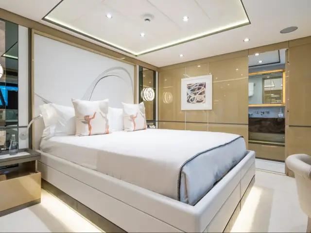 THUMPER | Sunseeker 40M — 54 / 67