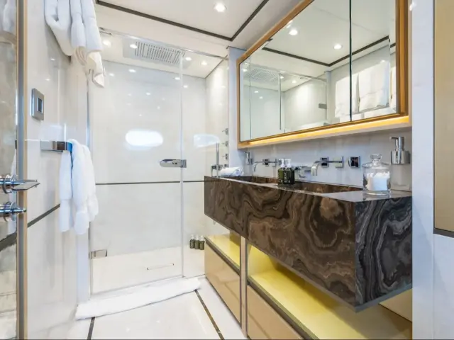 THUMPER | Sunseeker 40M — 56 / 67