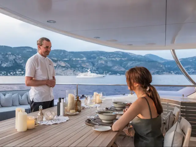 THUMPER | Sunseeker 40M — 26 / 67