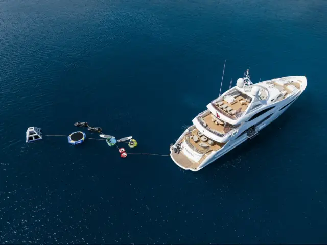 THUMPER | Sunseeker 40M — 65 / 67