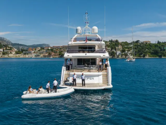 THUMPER | Sunseeker 40M — 62 / 67