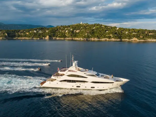 THUMPER | Sunseeker 40M — 67 / 67