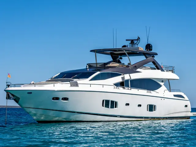 MOZZ II | Sunseeker 27M — 5 / 36
