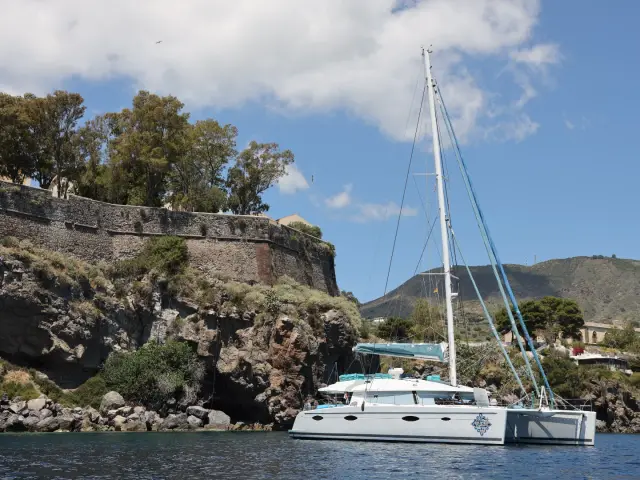 LIR | Fountaine Pajot Victoria 67 — 22 / 22