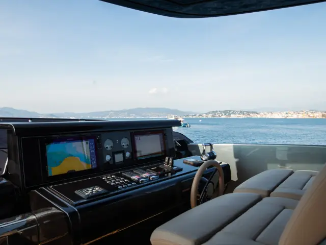 ELLA | Riva Argo 90  — 10 / 27