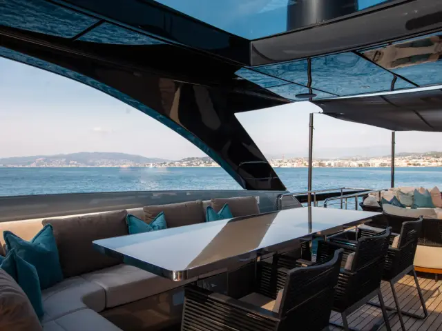 ELLA | Riva Argo 90  — 9 / 27