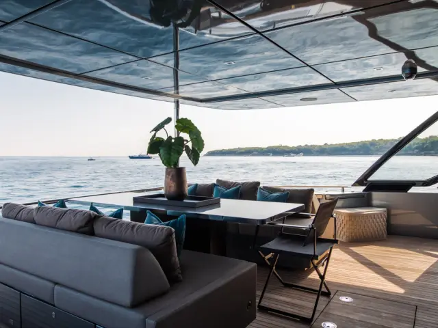 ELLA | Riva Argo 90  — 6 / 27