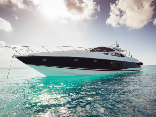 NUMBER 9 | Sunseeker Predator 72 — 1 / 12