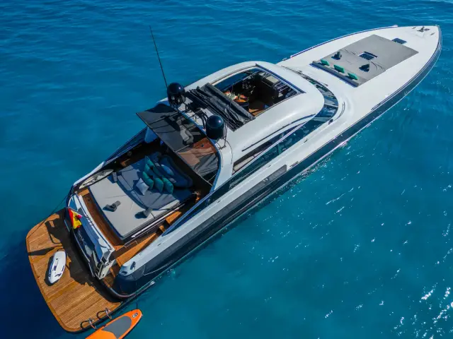 SHADY | Baia Panther 80 — 2 / 15