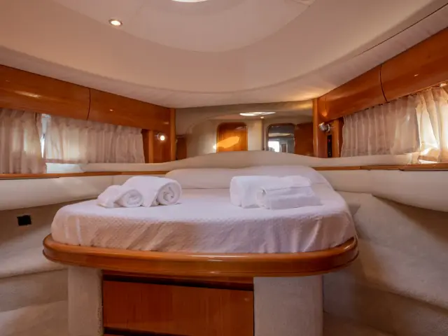 CRETA | Princess V65 — 14 / 15