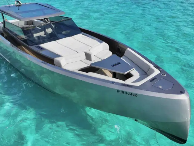CASA ATLANTIS | Vanquish VQ52 — 3 / 10