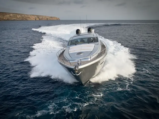 LEGENDARY | Pershing 72 — 7 / 19