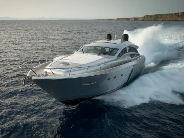 LEGENDARY | Pershing 72 — 4 / 19