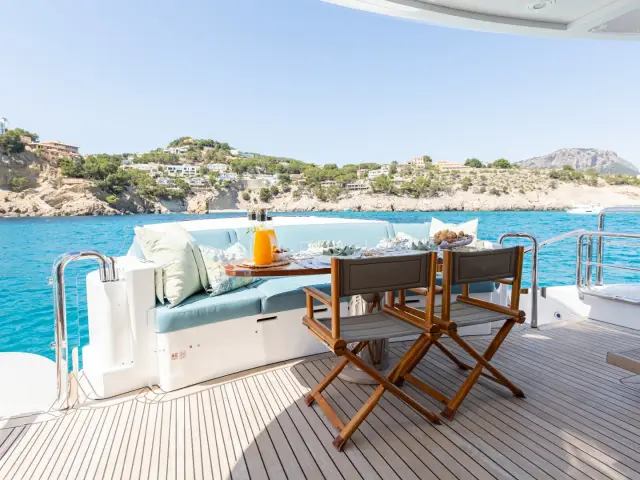 BENITA BLUE — 35 / 50