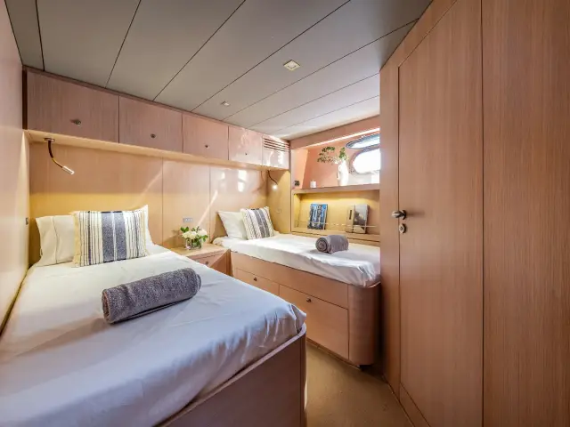 BOSS SEA | Baia Panther 80 — 40 / 48