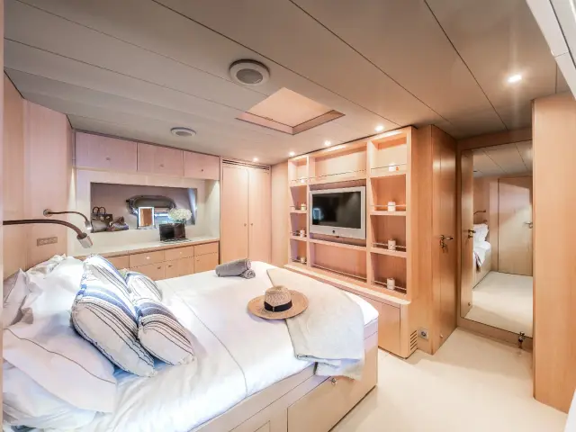 BOSS SEA | Baia Panther 80 — 33 / 48