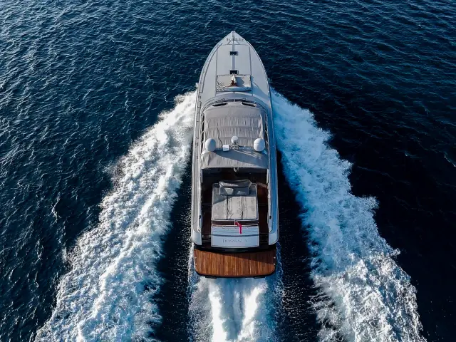 BOSS SEA | Baia Panther 80 — 47 / 48