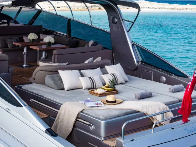 BOSS SEA | Baia Panther 80 — 16 / 48