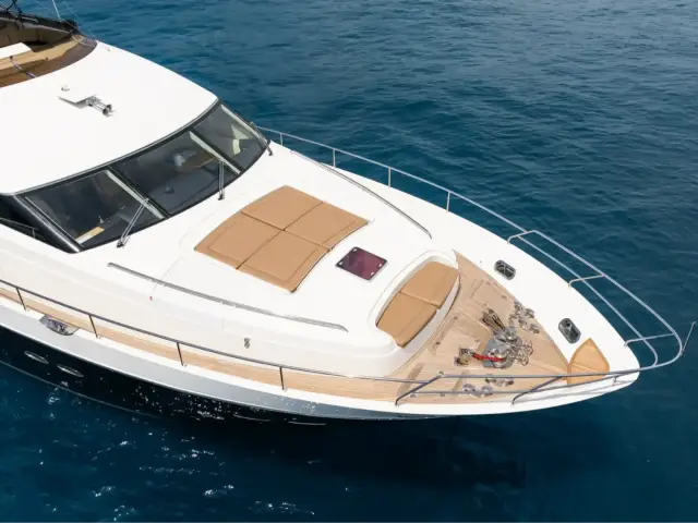 BLUE EYES | Princess 95' — 5 / 24