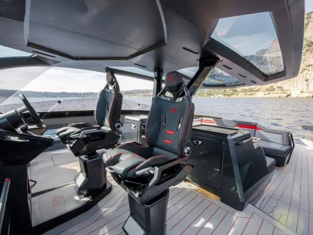 FAST ONE | Tecnomar Lamborghini 63 — 12 / 16