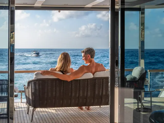 HALEY JANE | Sunseeker 88 — 60 / 64