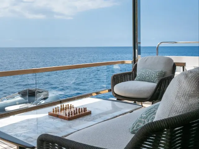 HALEY JANE | Sunseeker 88 — 20 / 64