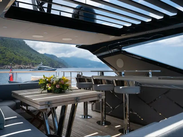 HALEY JANE | Sunseeker 88 — 47 / 64