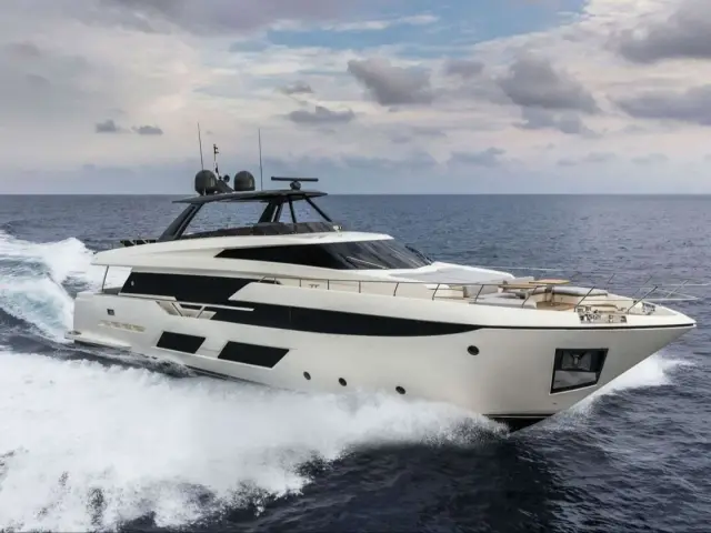 OGUM | Ferretti 920 — 5 / 14