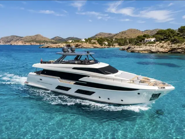 OGUM | Ferretti 920 — 1 / 14