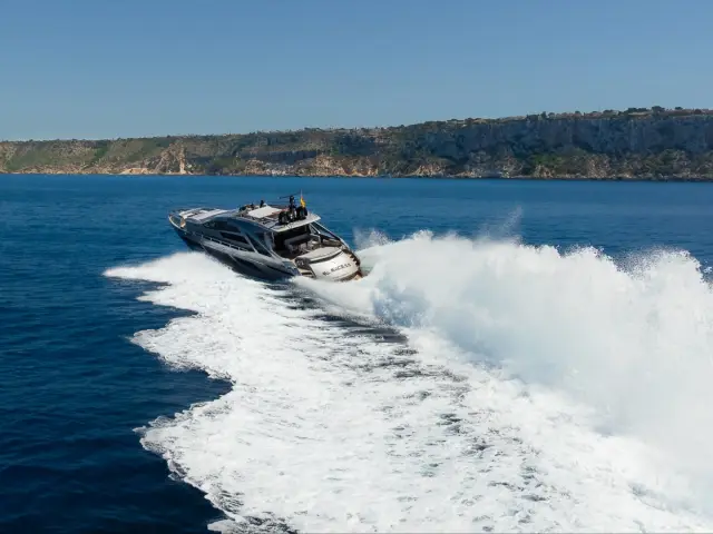 EL MACANN | Pershing 9X — 22 / 84