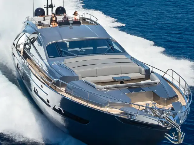 EL MACANN | Pershing 9X — 13 / 84