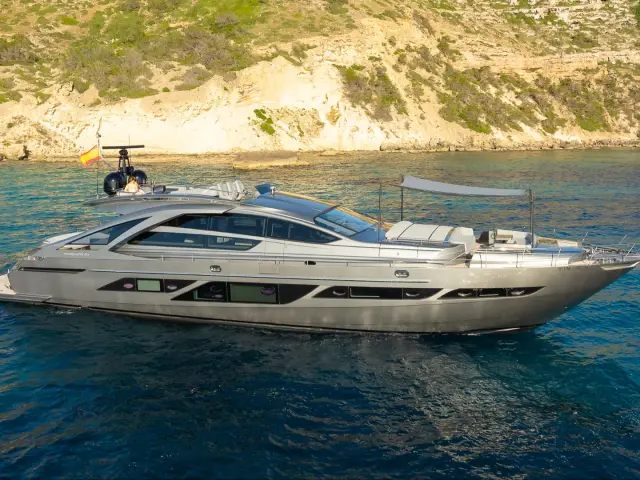 EL MACANN | Pershing 9X — 80 / 84