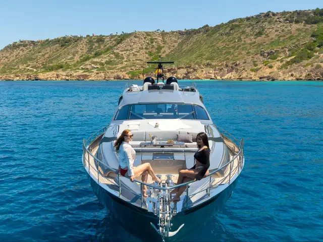 EL MACANN | Pershing 9X — 37 / 84