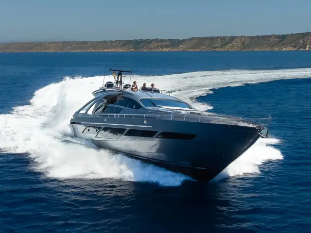 EL MACANN | Pershing 9X — 8 / 84