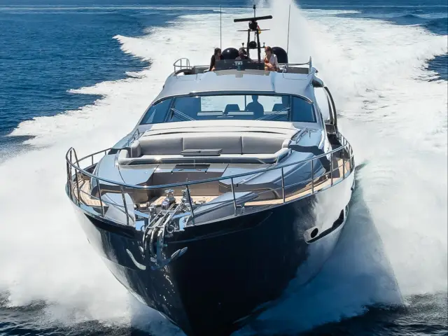 EL MACANN | Pershing 9X — 17 / 84