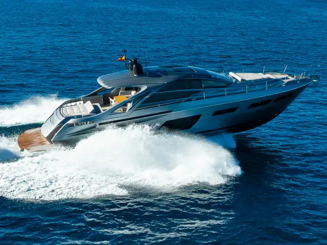 MARLEENA | Pershing 7X — 20 / 80