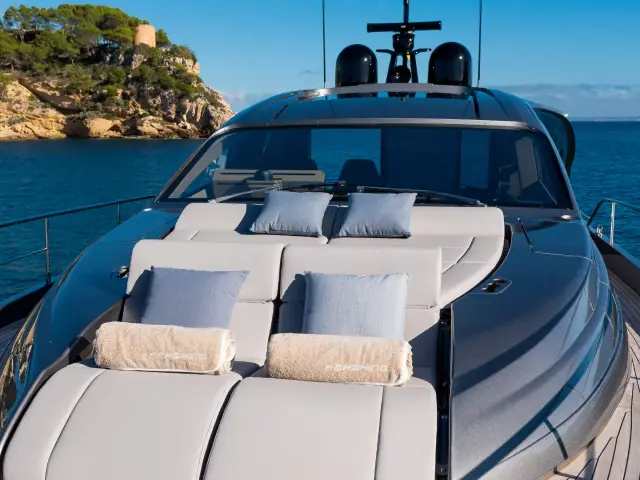 MARLEENA | Pershing 7X — 44 / 80