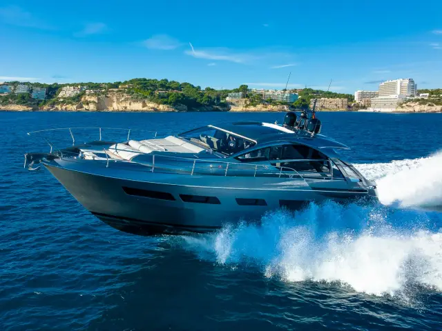 MARLEENA | Pershing 7X — 21 / 80