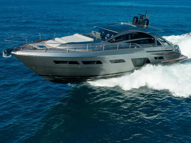 MARLEENA | Pershing 7X — 15 / 80