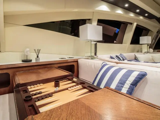 CHILL OUT | Mangusta 92 — 29 / 37