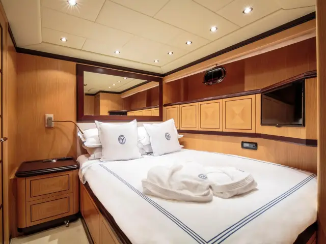 CHILL OUT | Mangusta 92 — 33 / 37
