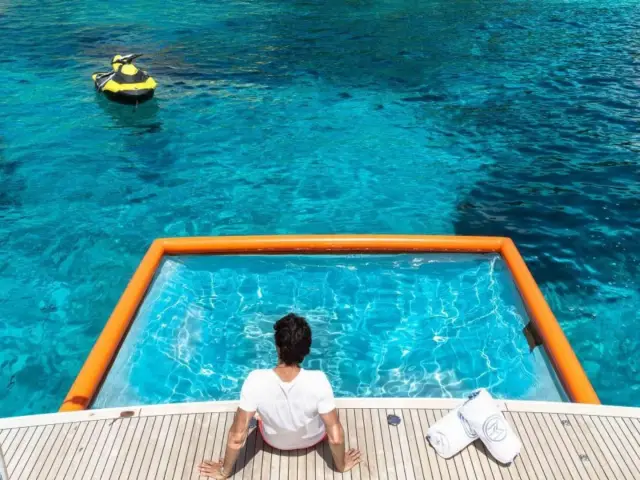 CHILL OUT | Mangusta 92 — 11 / 37