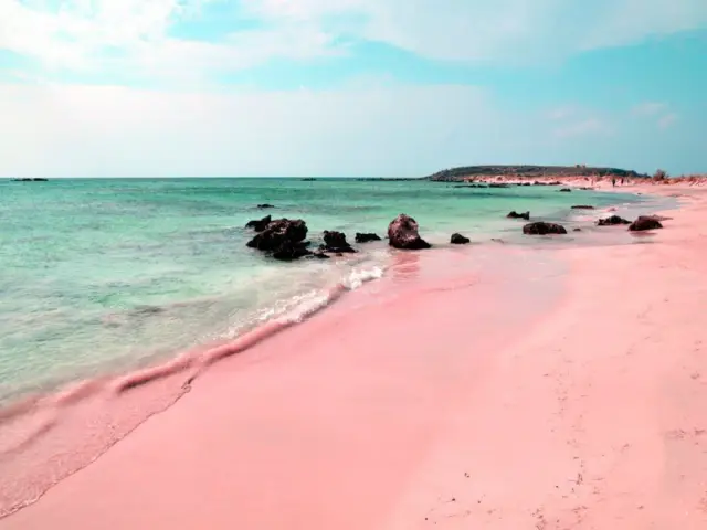 3-Night Escapade: Nassau to Pink Sands Paradise!