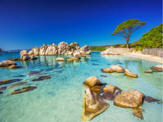  The Iconic Yacht Anchorage Spots in Corsica