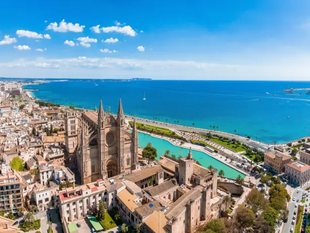 14 Day Luxury Yacht Charter: The Best of the Enchanting Mallorca & Menorca