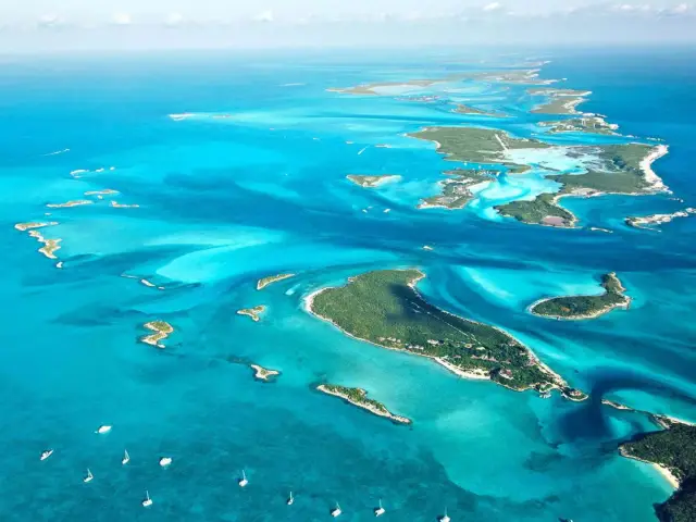 14-Day Bahamas Yacht Charter Escape