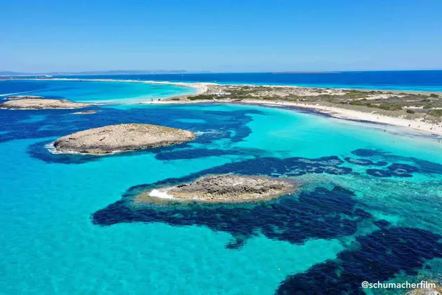 Playa de Illetes, Formentera - aguas cristalinas turquesas